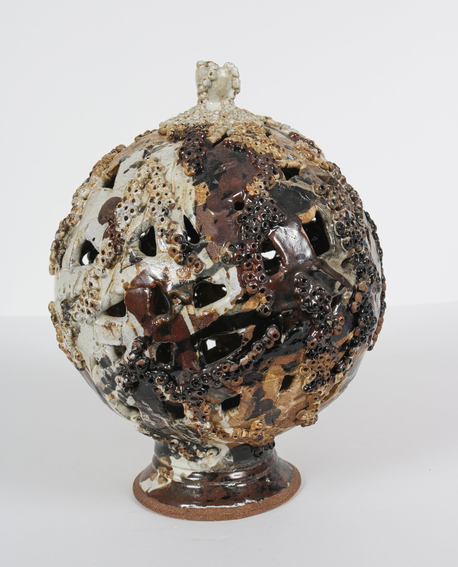 1989 Brown & White Ceramic <br><br>#B5991