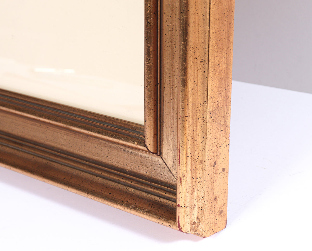 Muted Expressive Figure <br>20th Century Oil on Paper <br><br>#C4271