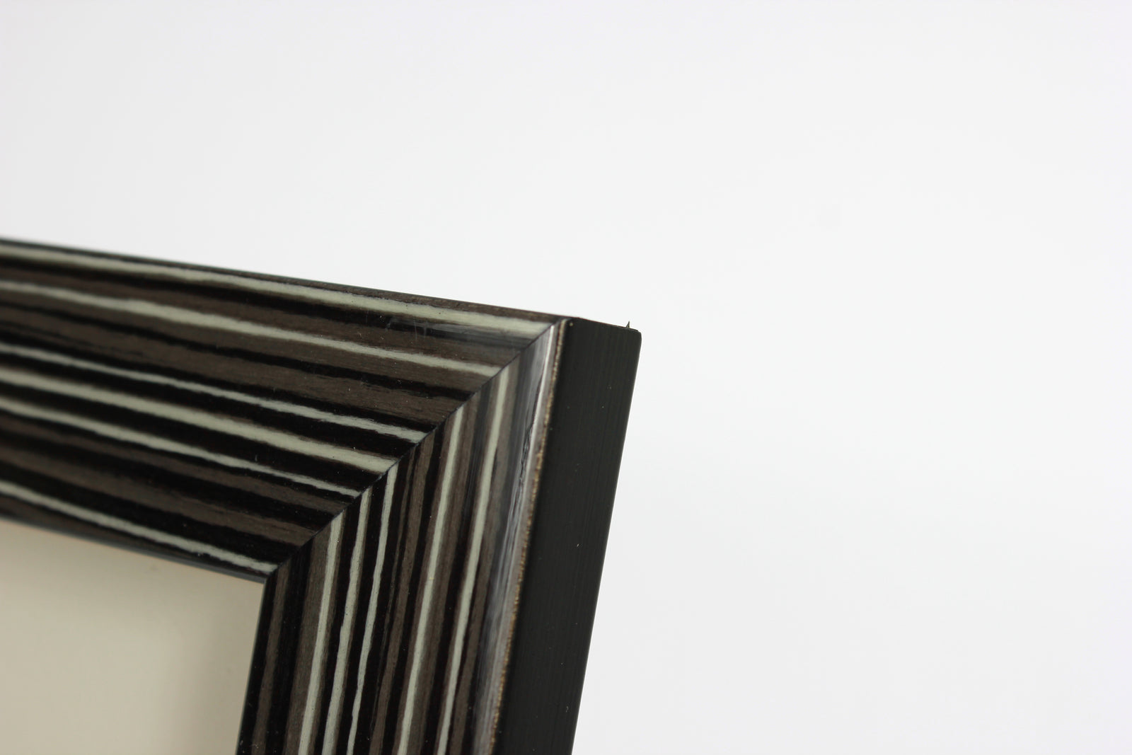 <i>Paris</i>, Man with Scarf <br>1940-50s Charcoal <br><br>#A8412