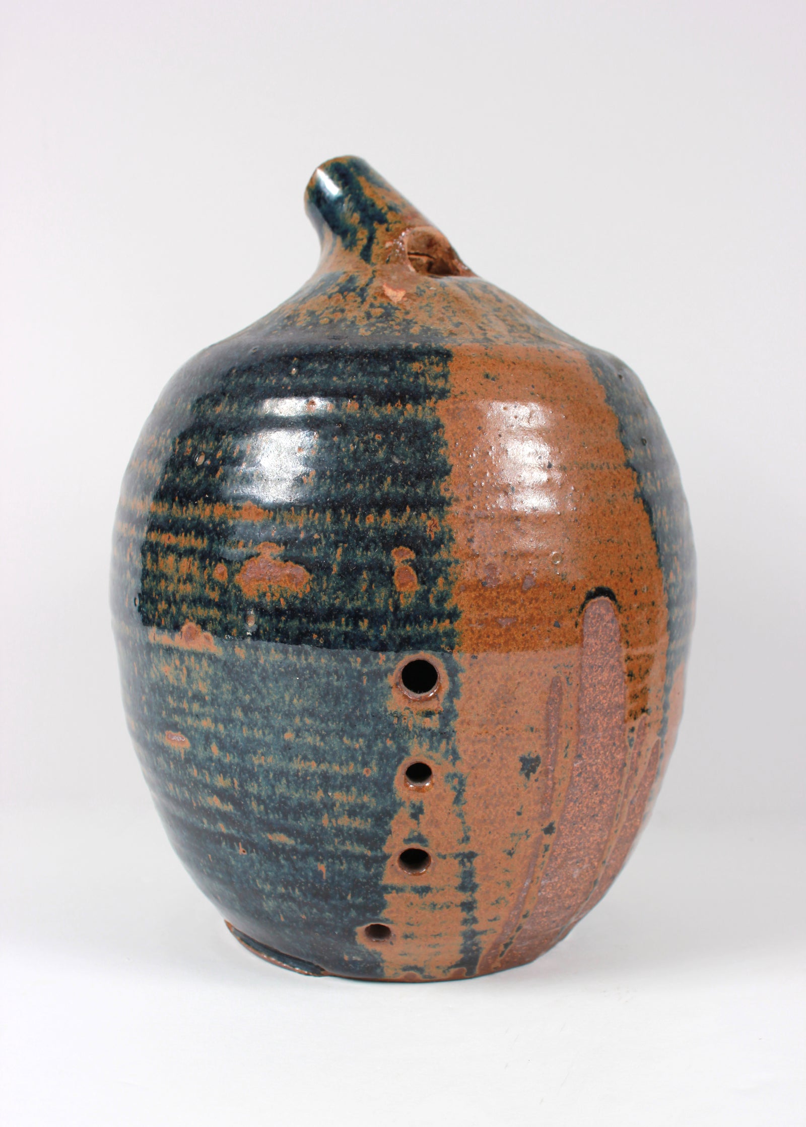 1980s <i>Huaca</i> Instrument with Pour Design <br><br>#B1006