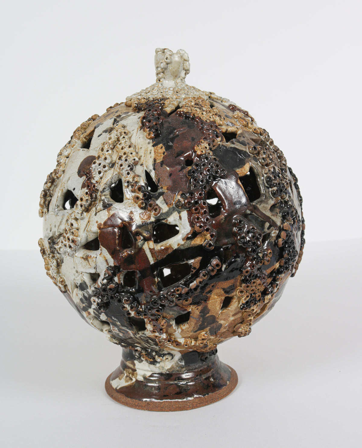 1989 Brown & White Ceramic <br><br>#B5991