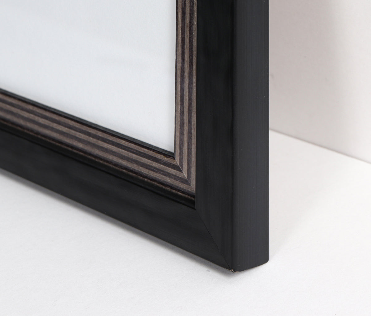 Moody Modernist Abstract <br>20th Century Oil on Paper Board <br><br>#C0110