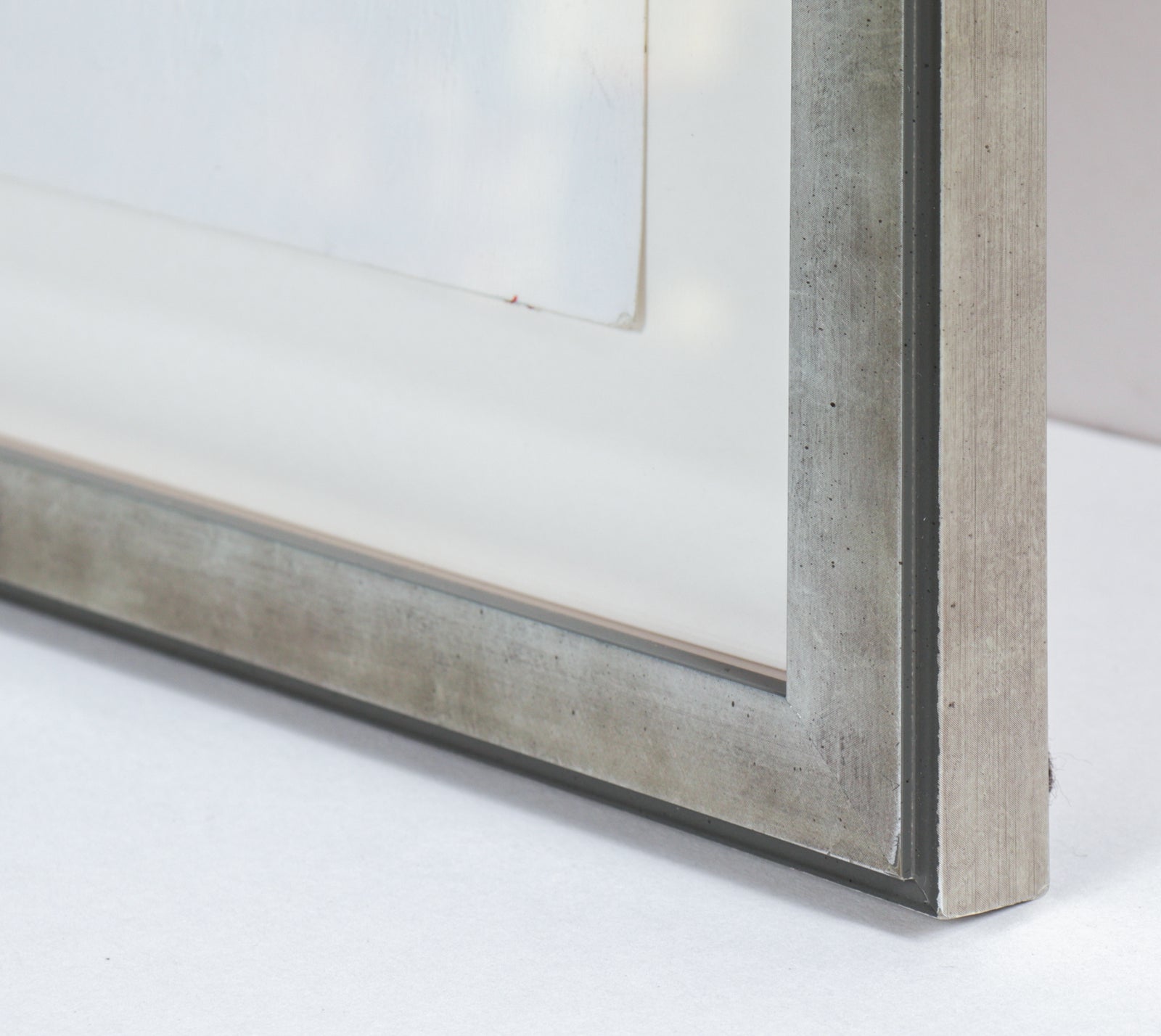 <I>Tropical Flowers</i> <br>2022 Oil & Ink on Paper <br><br>#C0862