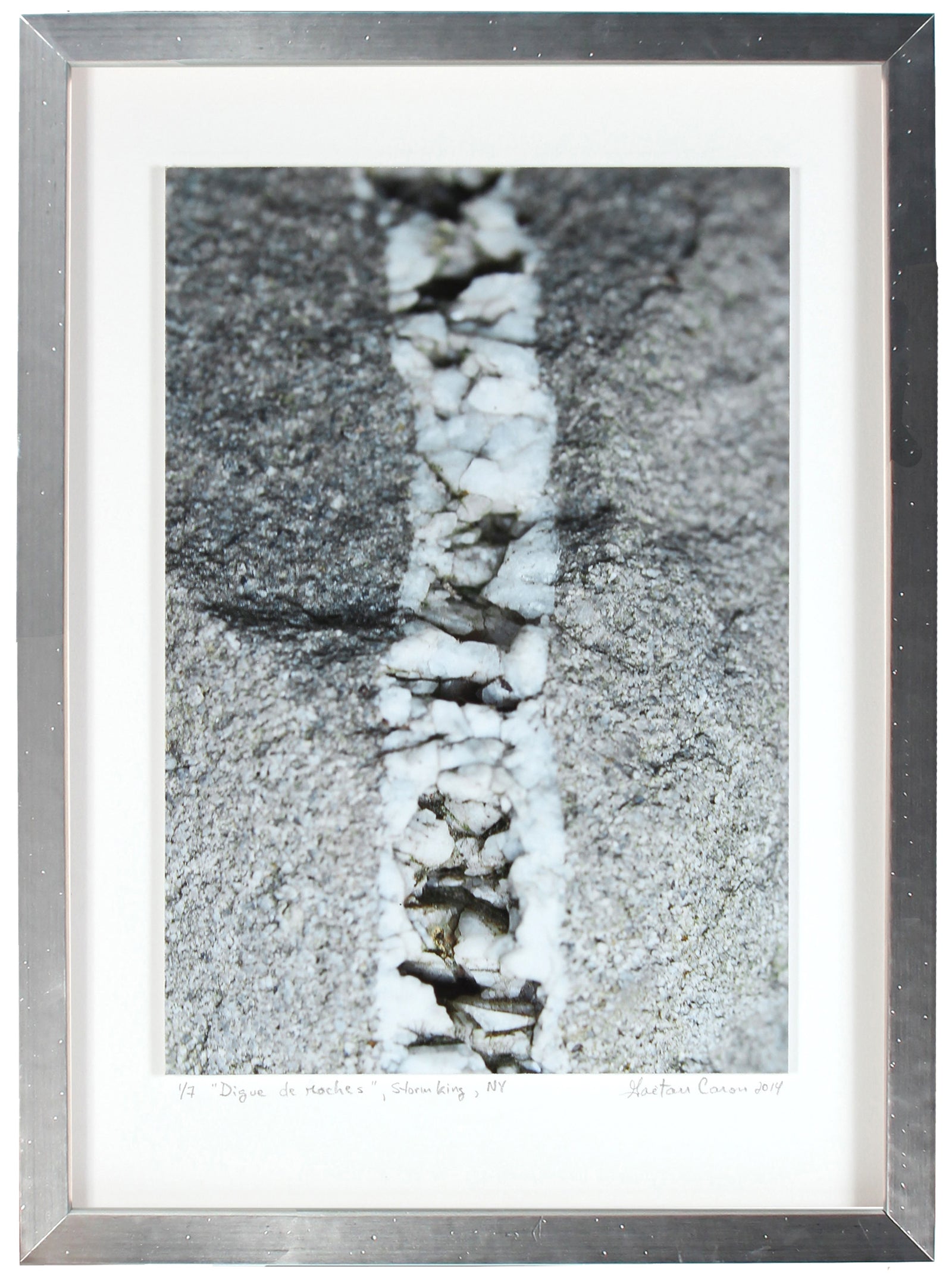 <I>Digue de roches (Running Stone Wall)</I><br>Storm King, New York (Homage to Andy Goldsworthy), 2014<br><br>GC0368