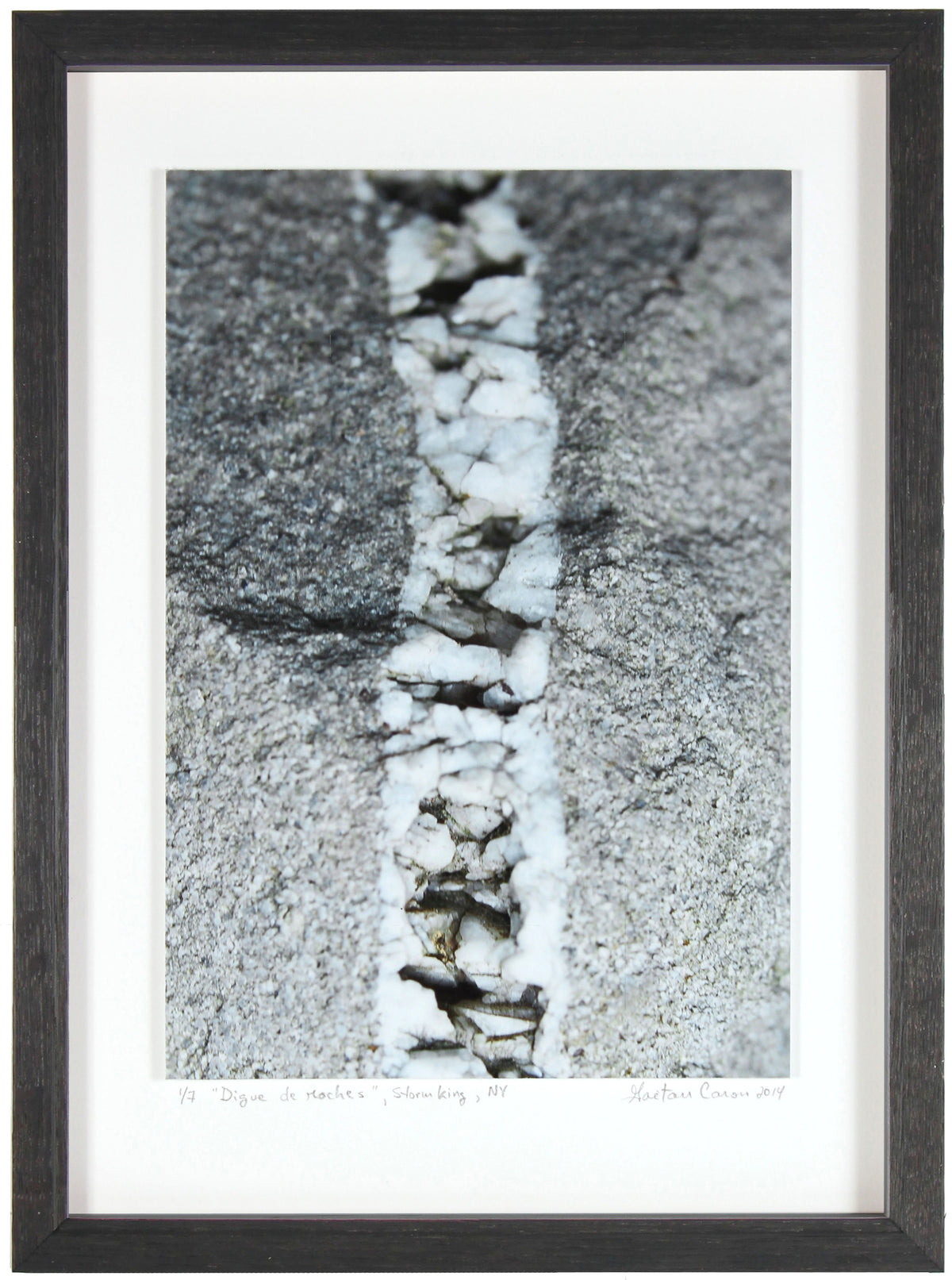 <I>Digue de roches (Running Stone Wall)</I><br>Storm King, New York (Homage to Andy Goldsworthy), 2014<br><br>GC0368