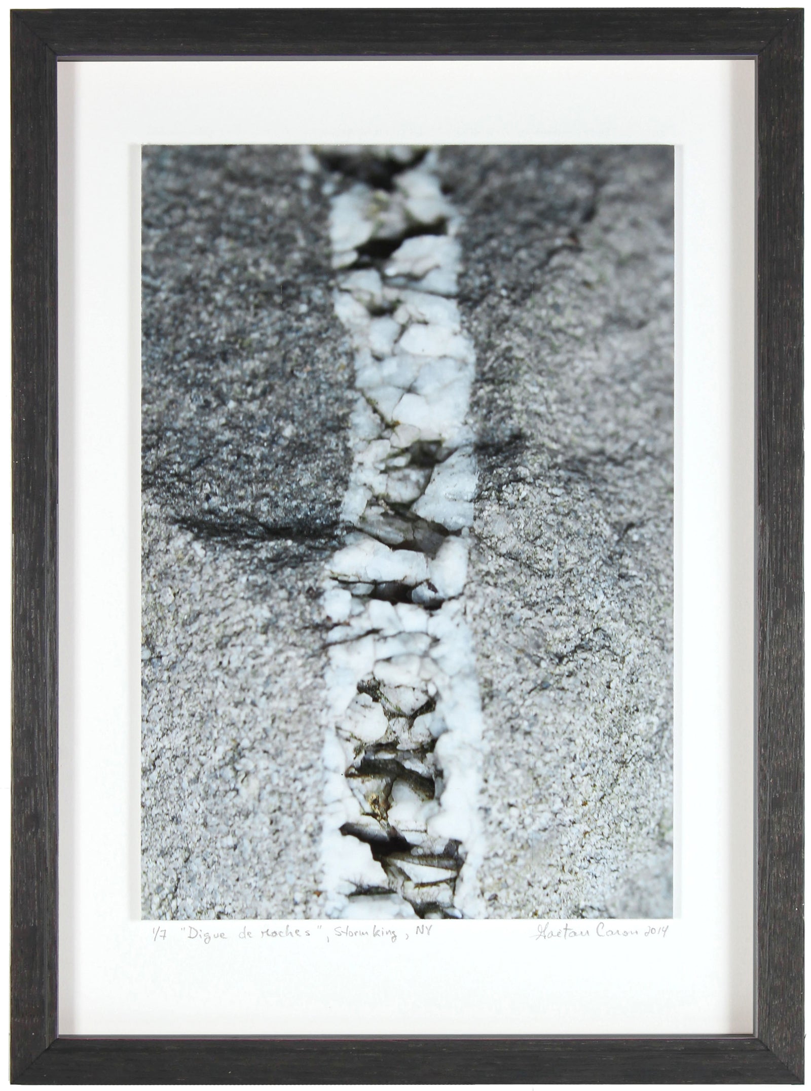 <I>Digue de roches (Running Stone Wall)</I><br>Storm King, New York (Homage to Andy Goldsworthy), 2014<br><br>GC0368