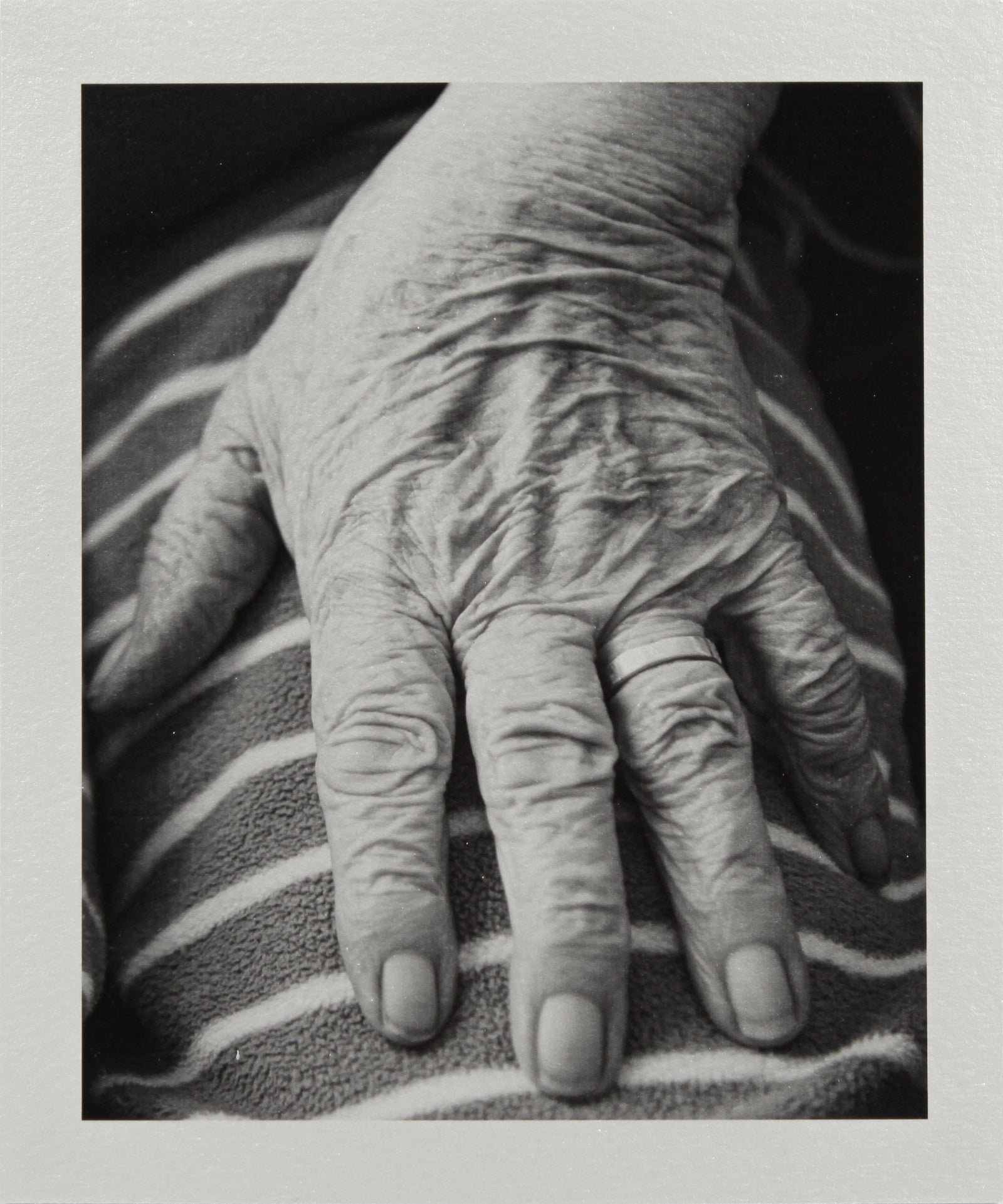 <i>Mother's Hand</i> <br>Windsor, Québec, Canada <br><br>GC0438