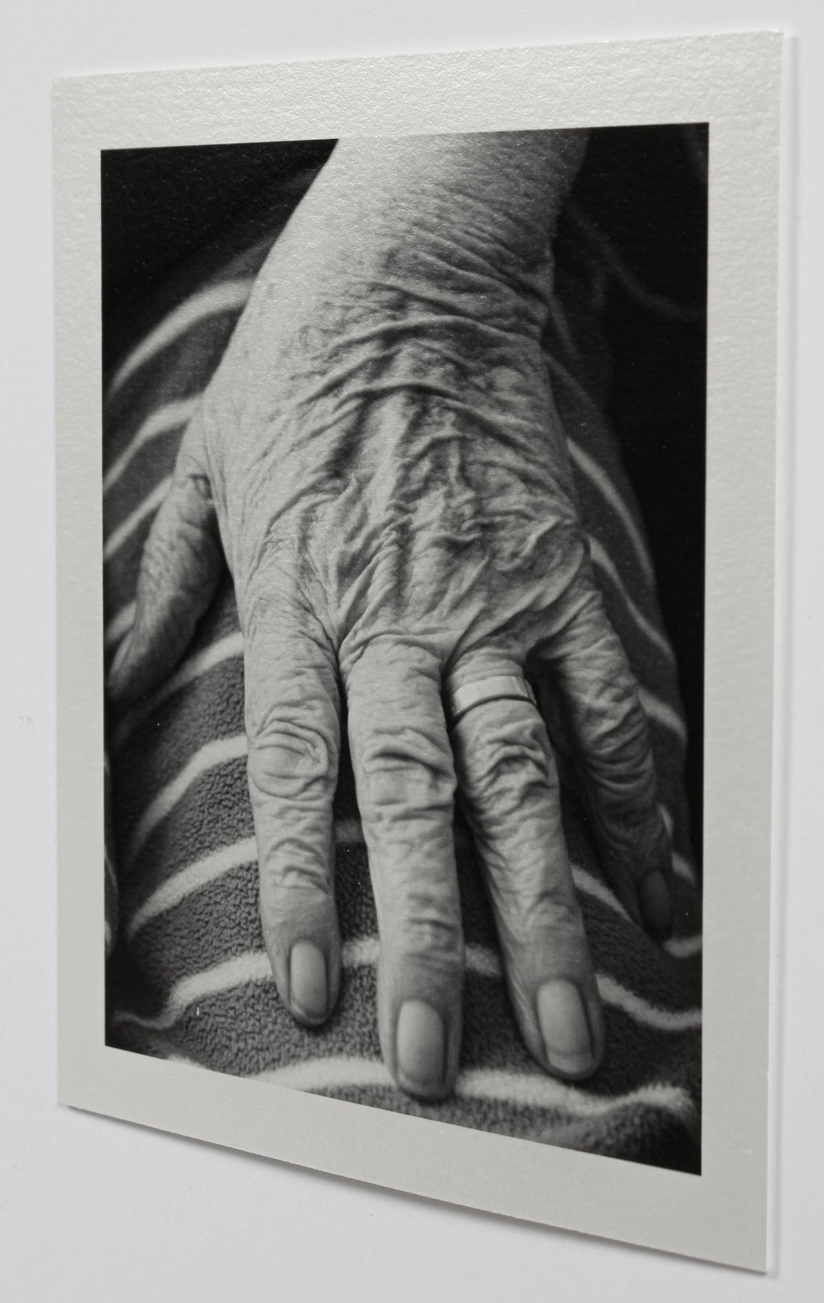<i>Mother's Hand</i> <br>Windsor, Québec, Canada <br><br>GC0438