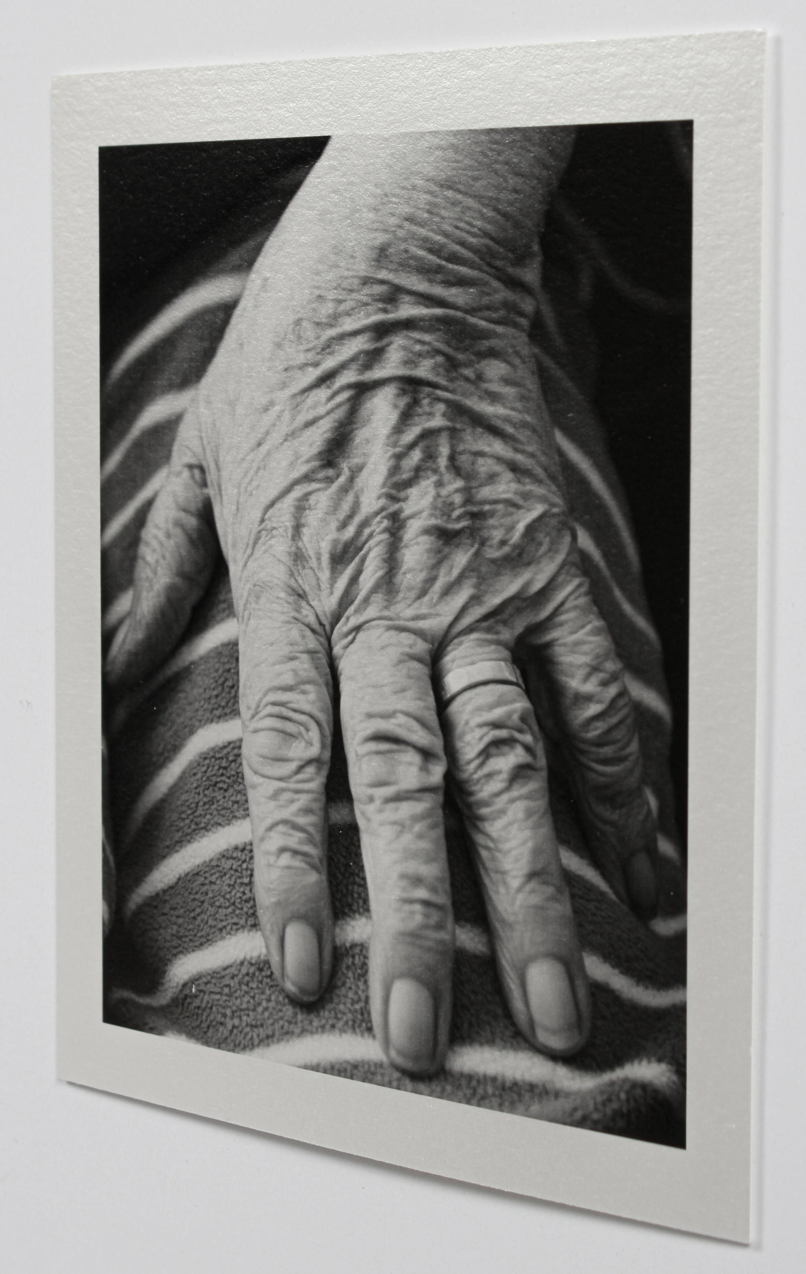 <i>Mother's Hand</i> <br>Windsor, Québec, Canada <br><br>GC0438