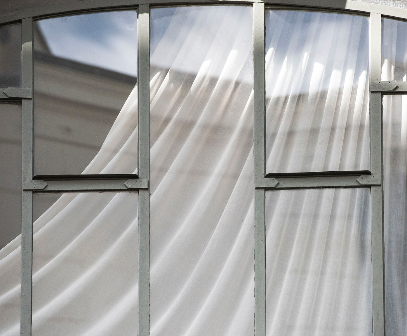 <i>Fenêtre de studio d'artiste</i> <br>2019 Paris, France <br><br>GC0464