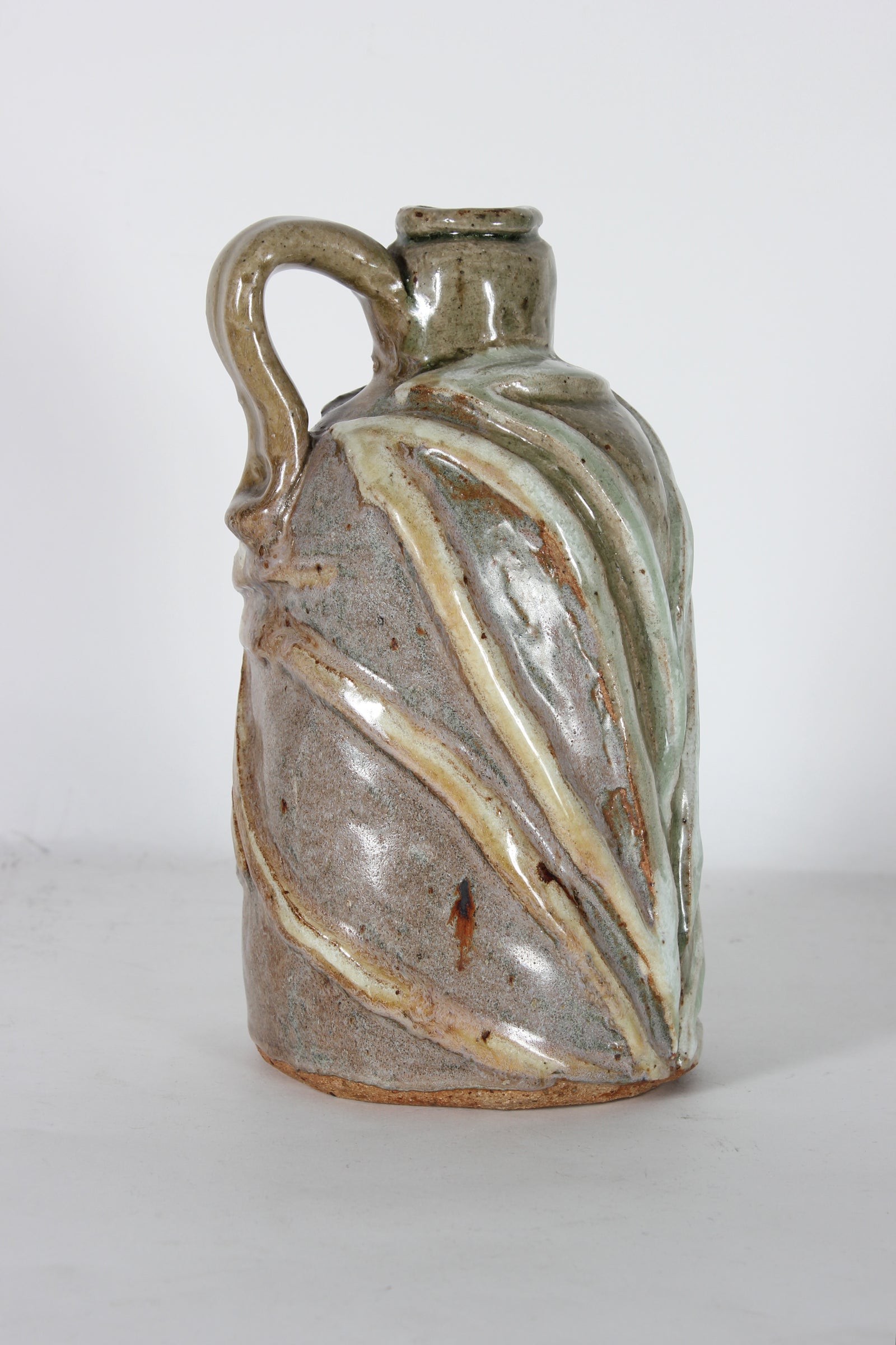 Neutral-Tone Vessel With Gray Details And Handle <br><br>#51580