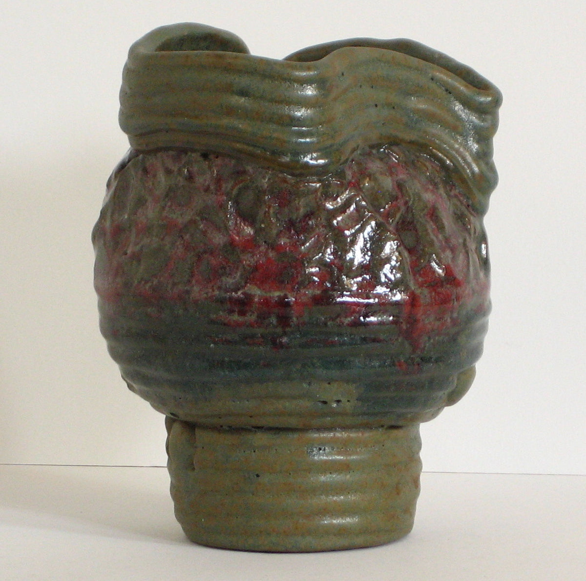 Red &amp; Green Textured Amorphic Vase &lt;br&gt;&lt;br&gt;#6674